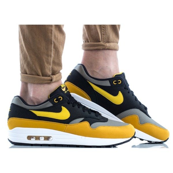 Nike Air Max 1 (AH8145-001)