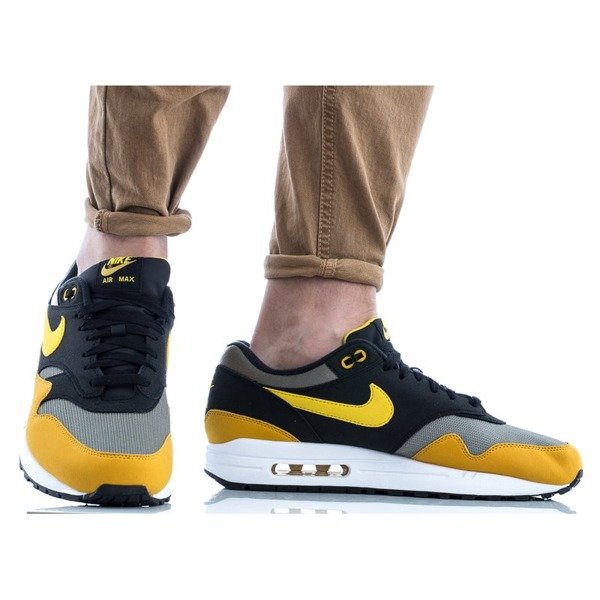 Nike Air Max 1 (AH8145-001)