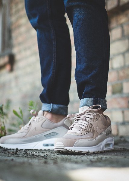 Nike Air Max 90 Essential (537384-087)