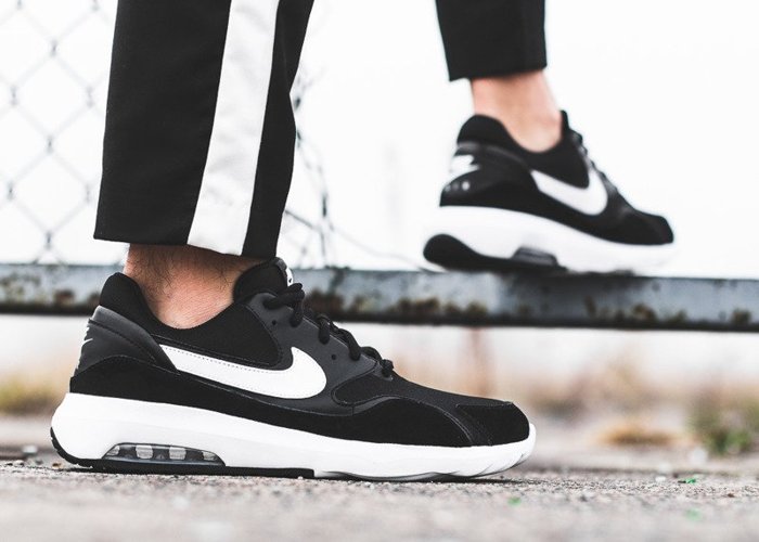 Nike Air Max Nostalgic (916781-002)