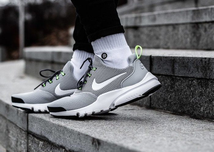 Nike Presto Fly GS (913966-009)