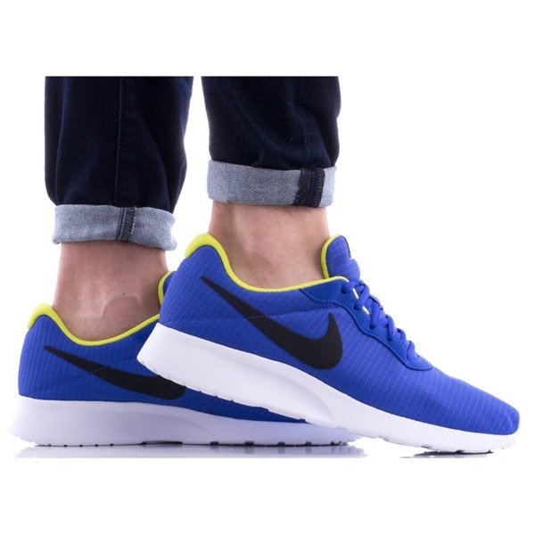 Nike Tanjun (876899-400)